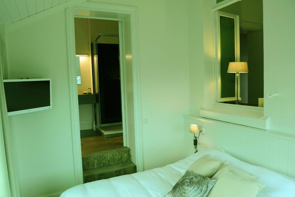 Charmehotel Villa Saporis Hasselt Room photo